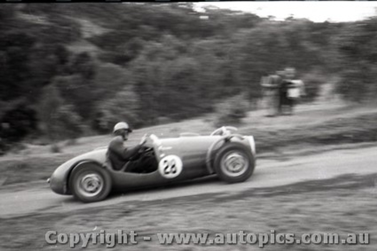 Rob Roy HillClimb 1959 - Photographer Peter D'Abbs - Code 599201