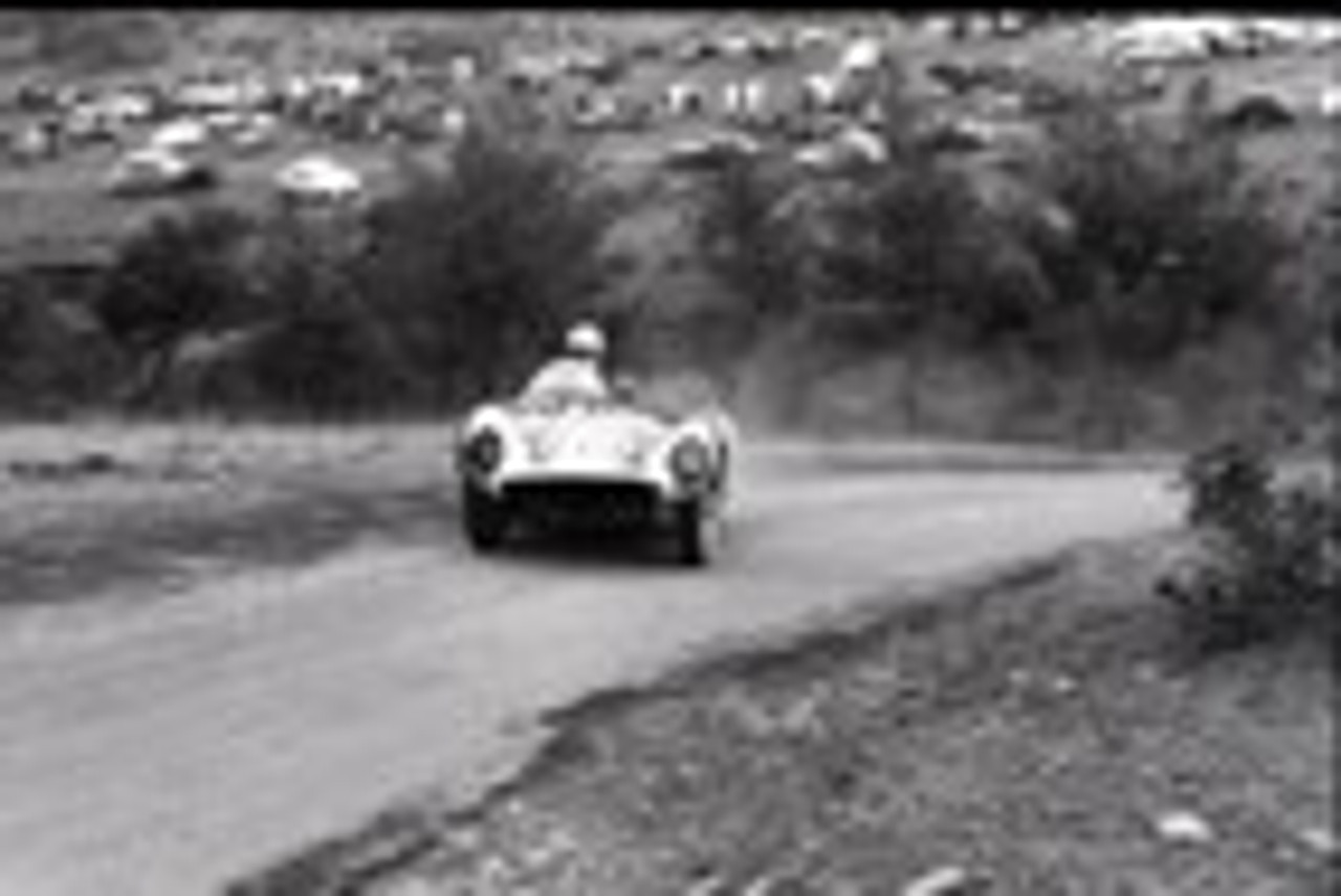 Rob Roy HillClimb 1959 - Photographer Peter D'Abbs - Code 599223