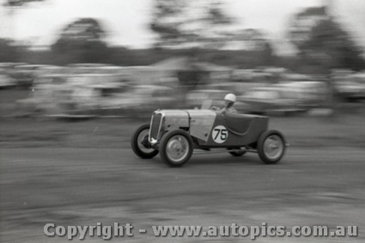 Templestowe HillClimb 1959 - Photographer Peter D'Abbs - Code 599240