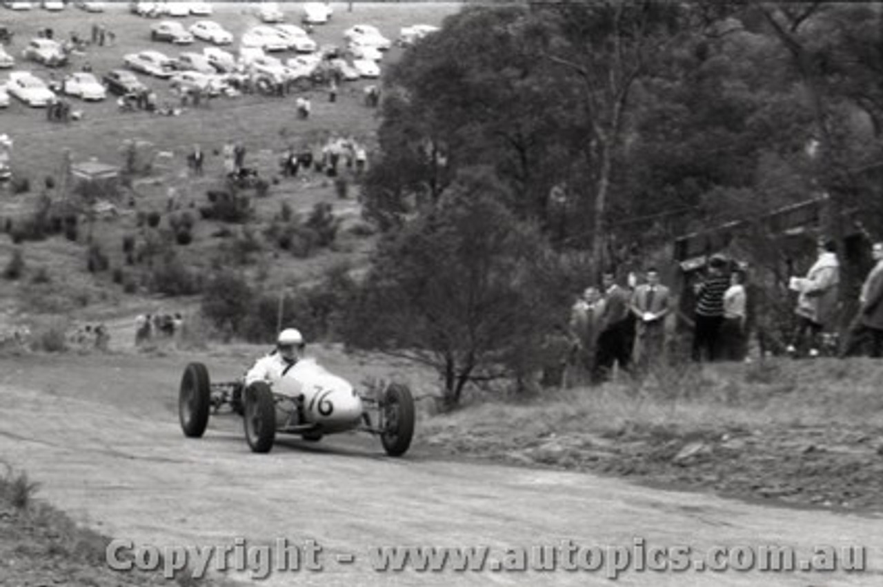 Templestowe HillClimb 1959 - Photographer Peter D'Abbs - Code 599333