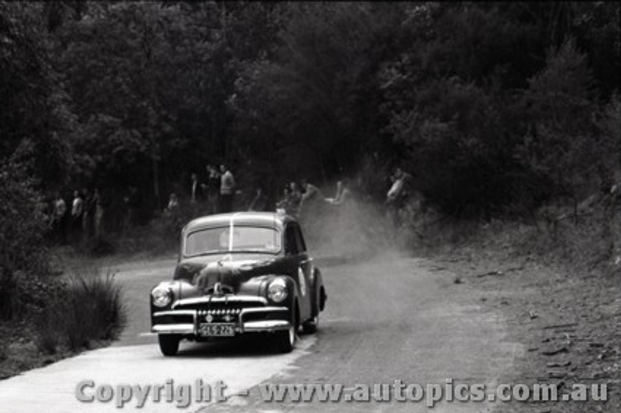 Templestowe HillClimb 1959 - Photographer Peter D'Abbs - Code 599365