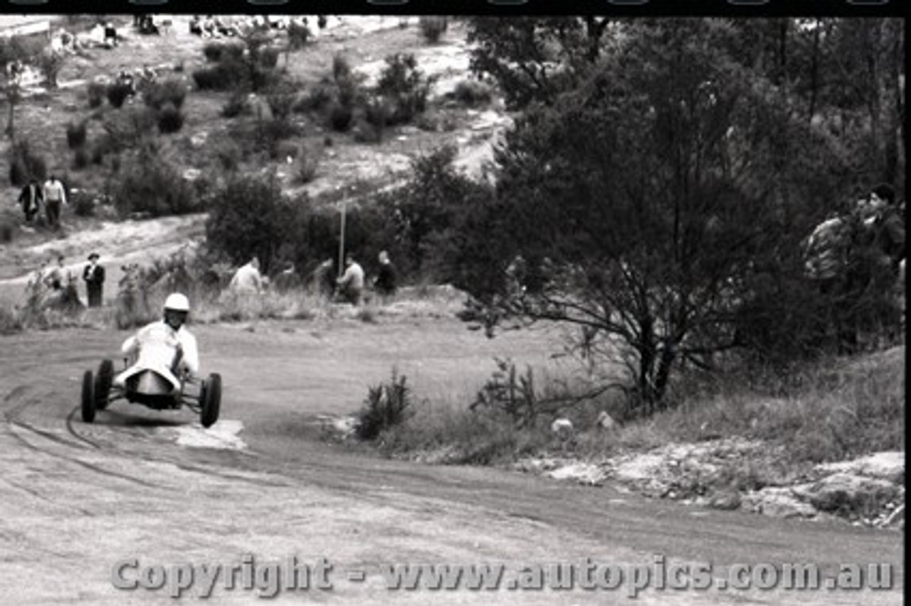 Templestowe HillClimb 1959 - Photographer Peter D'Abbs - Code 599374