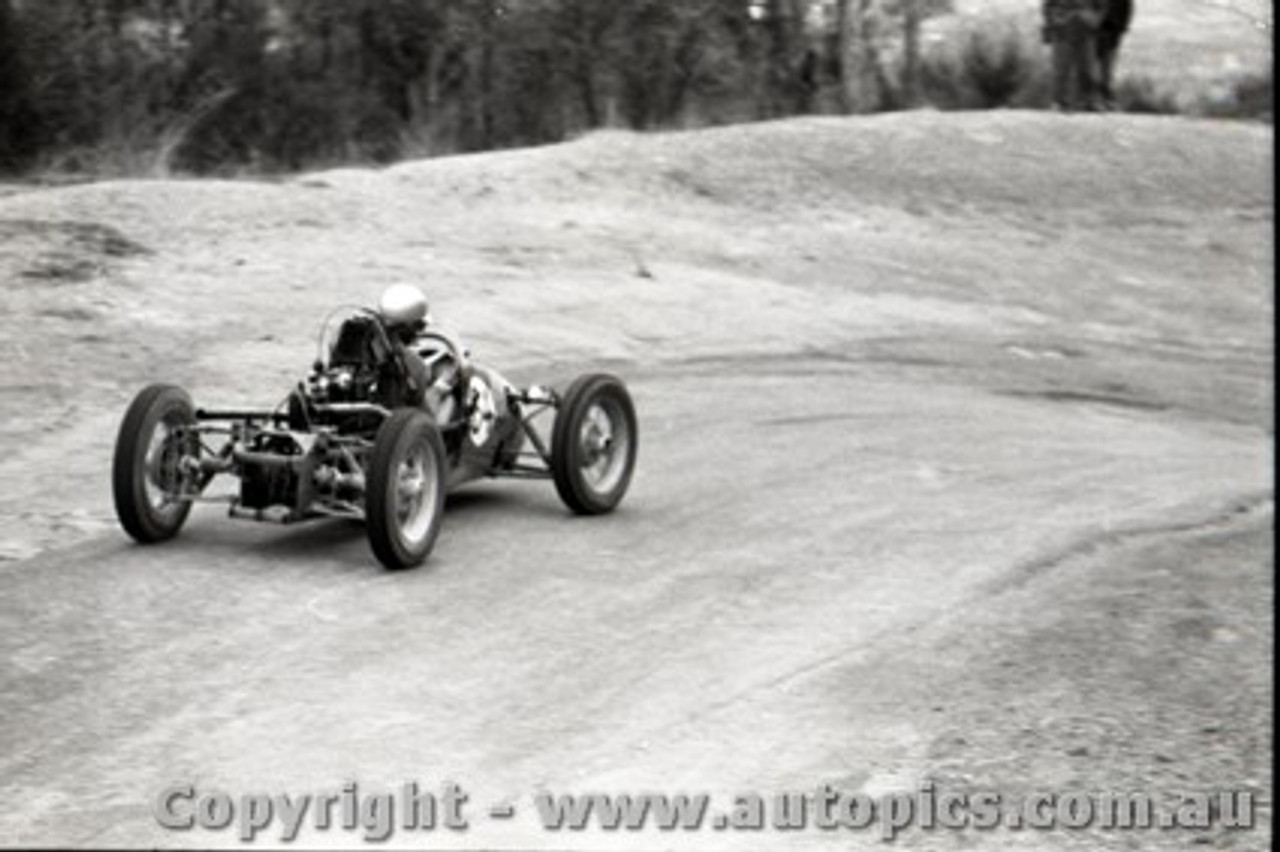 Templestowe HillClimb 1959 - Photographer Peter D'Abbs - Code 599392