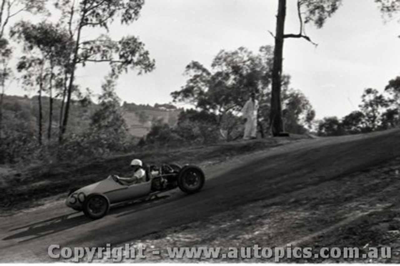 Templestowe HillClimb 1959 - Photographer Peter D'Abbs - Code 599420