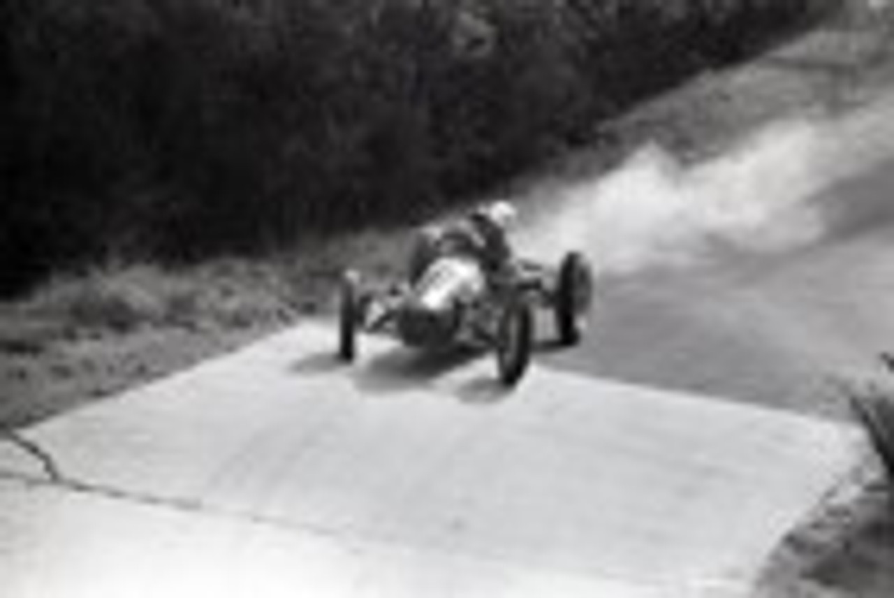 Templestowe HillClimb 1959 - Photographer Peter D'Abbs - Code 599473