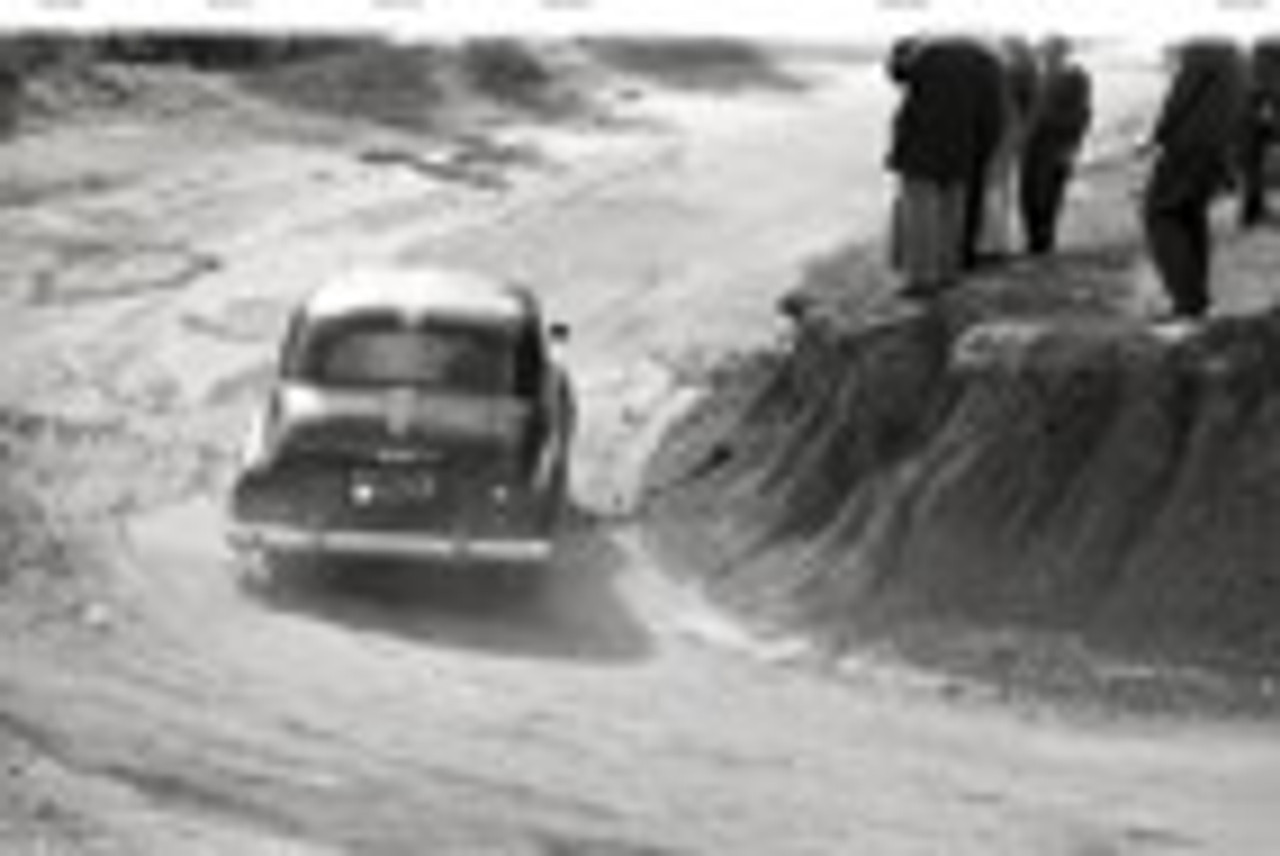 Templestowe HillClimb 1959 - Photographer Peter D'Abbs - Code 599505