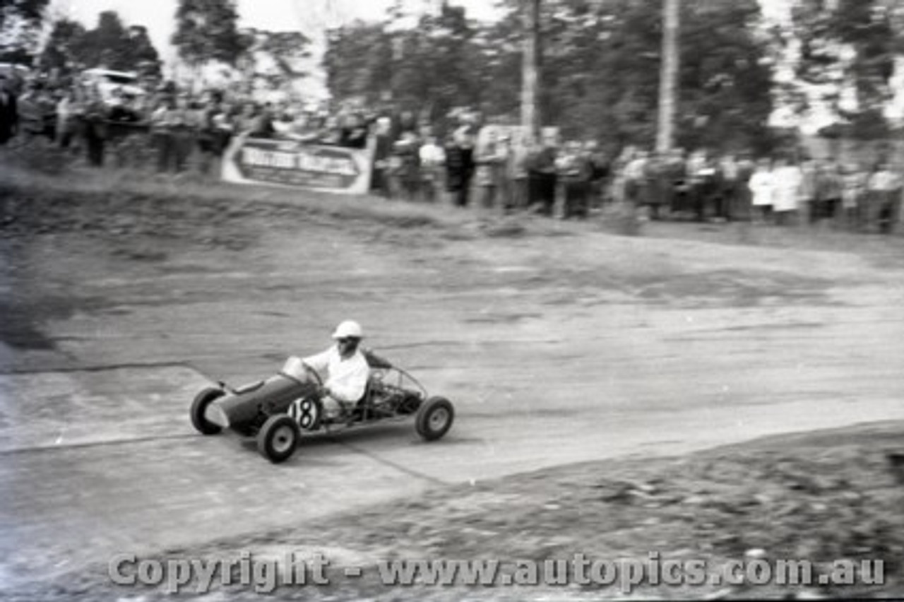 Templestowe HillClimb 1959 - Photographer Peter D'Abbs - Code 599509