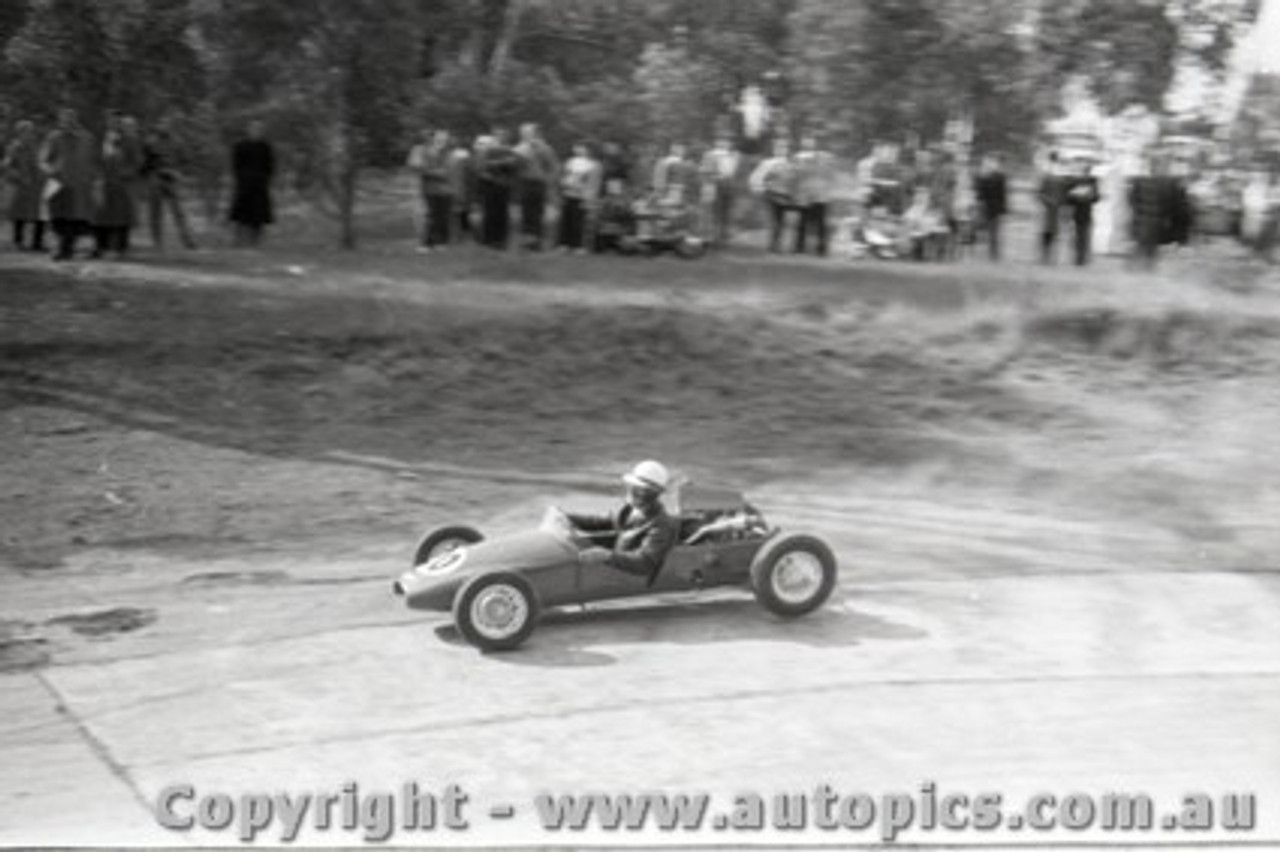 Templestowe HillClimb 1959 - Photographer Peter D'Abbs - Code 599510