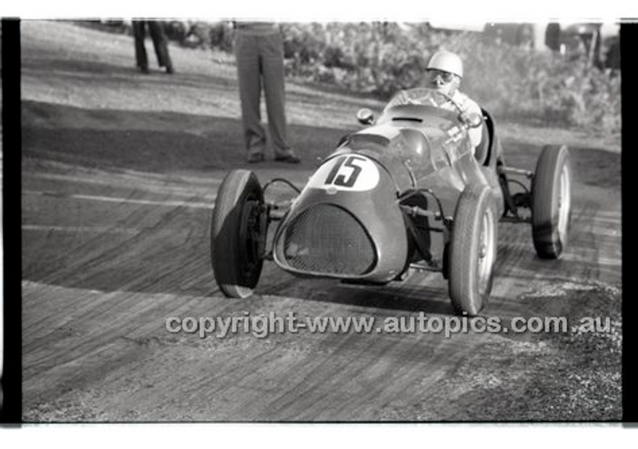 Rob Roy HillClimb 1st June 1958 - Photographer Peter D'Abbs - Code RR1658-009