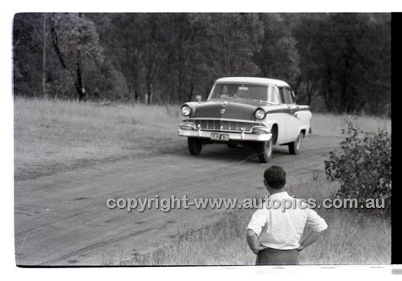 Rob Roy HillClimb 2nd February 1958 - Photographer Peter D'Abbs - Code RR1658-073