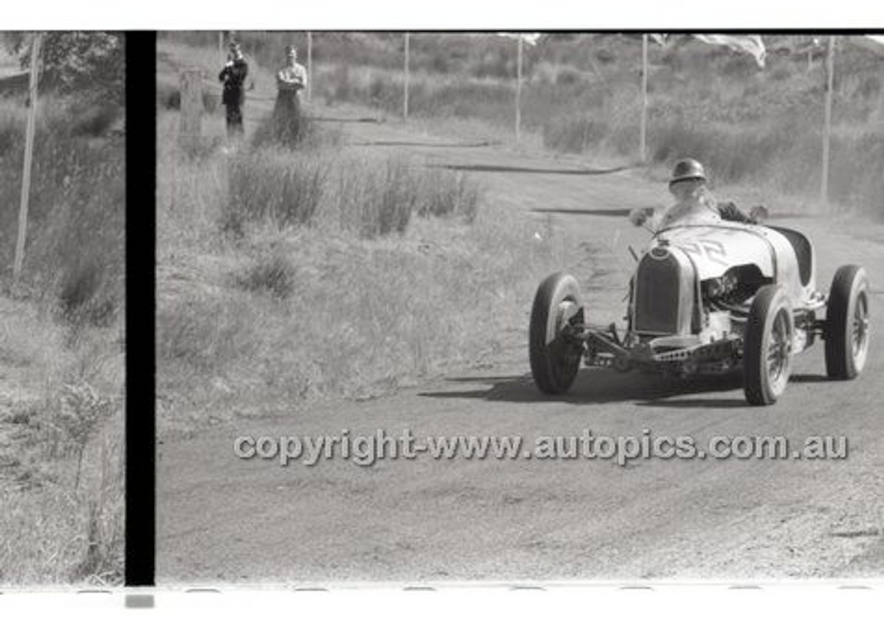 Rob Roy HillClimb 2nd February 1958 - Photographer Peter D'Abbs - Code RR1658-098