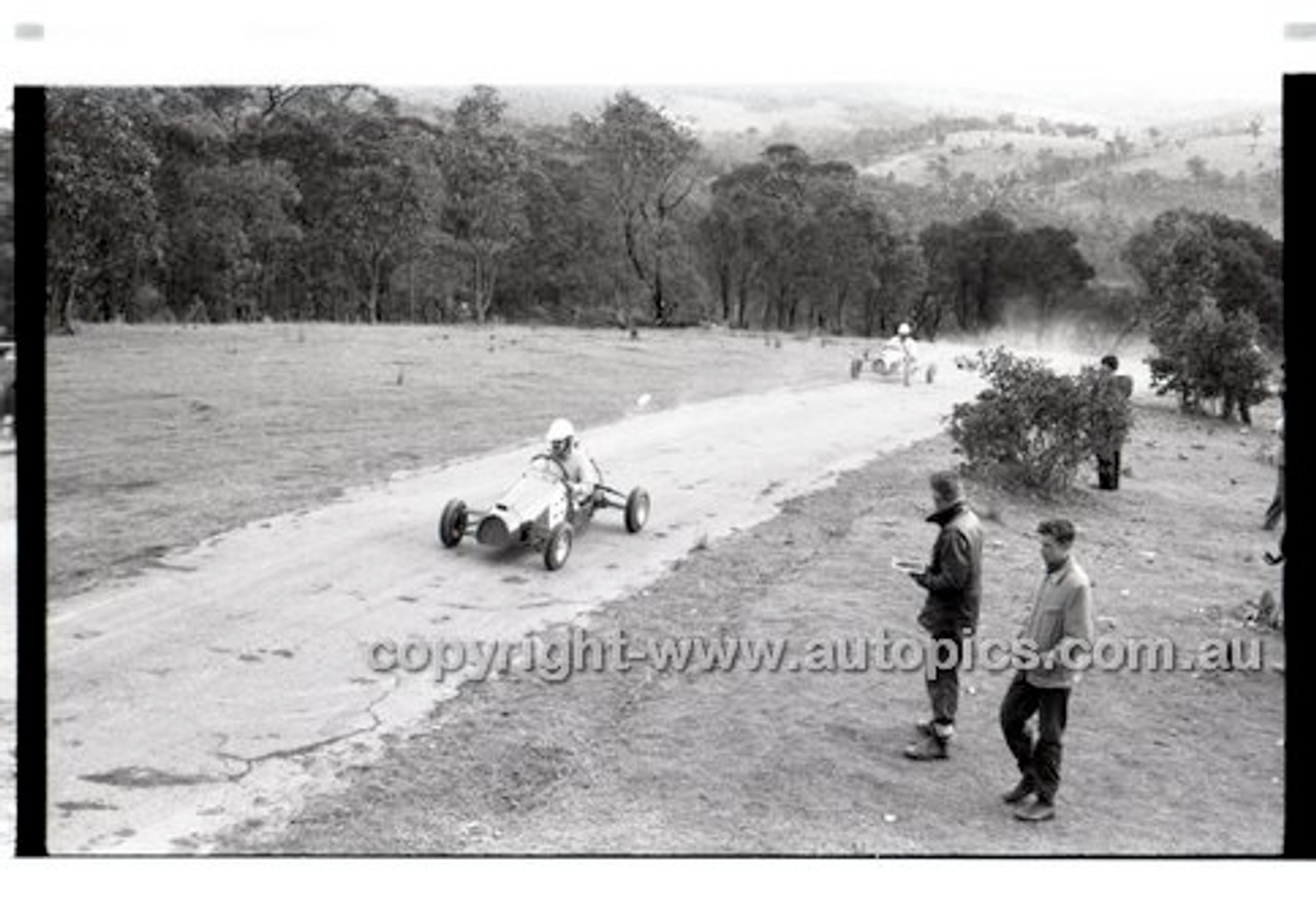 Rob Roy HillClimb 28th September 1958 - Photographer Peter D'Abbs - Code RR1658-246