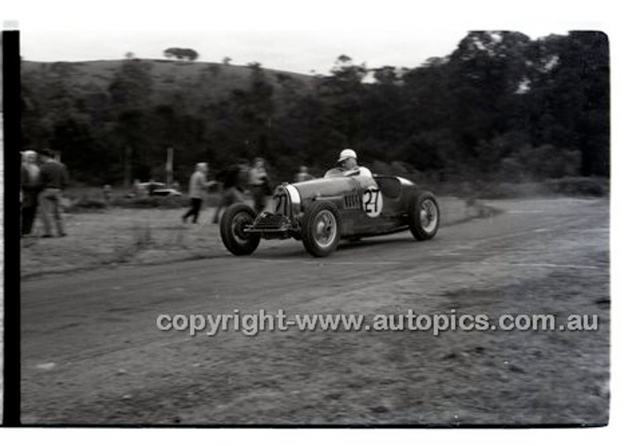 Templestowe HillClimb 7th September 1958 - Photographer Peter D'Abbs - Code 58-T7958-024