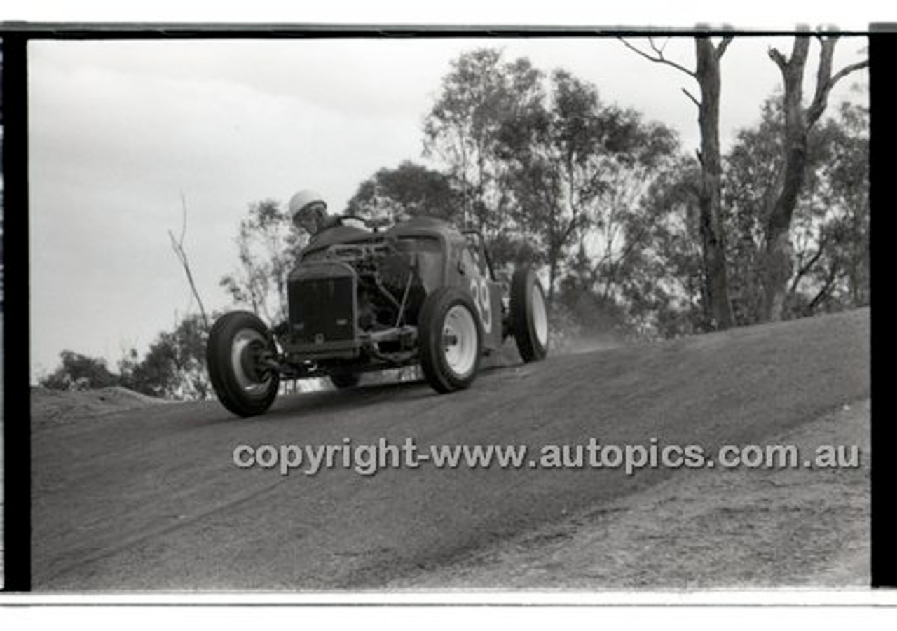 Templestowe HillClimb 7th September 1958 - Photographer Peter D'Abbs - Code 58-T7958-051