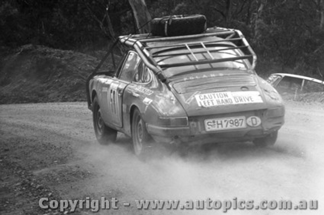 68967- London to Sydney Marathon 1968 - Zasada / Wachowski - Porsche 911S