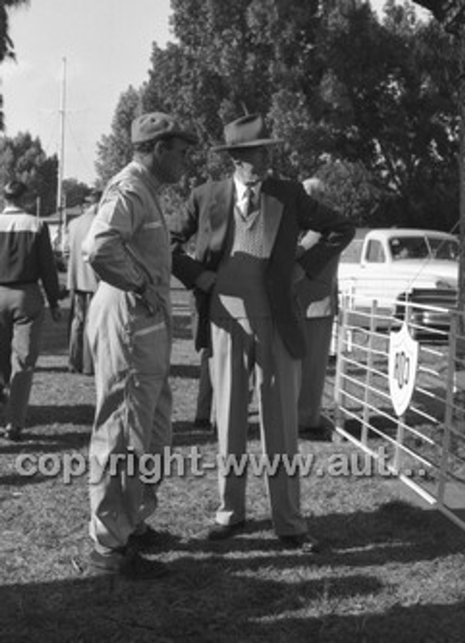 Albert Park 1956 - Photographer Peter D'Abbs - Code 56-AP-067