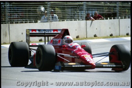 Adelaide Grand Prix Meeting 5th November 1989 - Photographer Lance J Ruting - Code AD51189-25