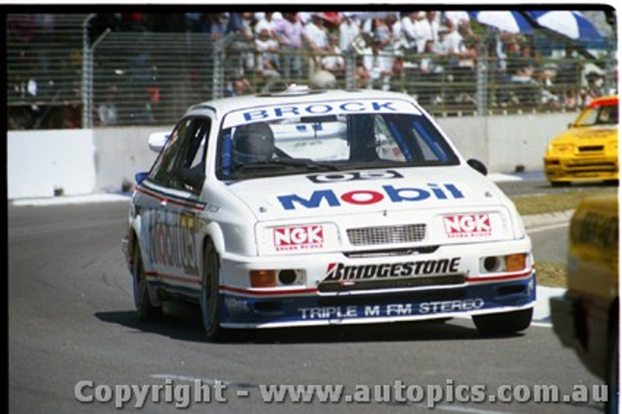 Adelaide Grand Prix Meeting 5th November 1989 - Photographer Lance J Ruting - Code AD51189-139