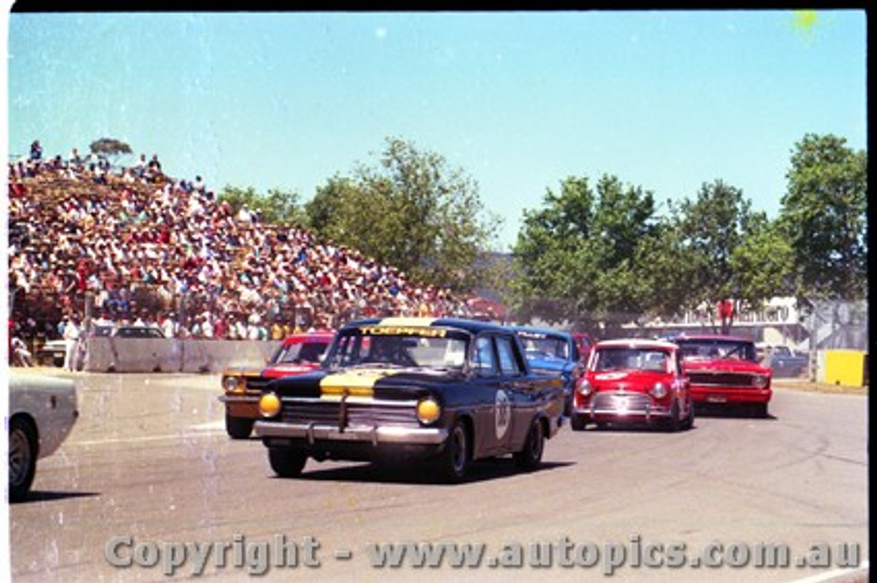 Adelaide Grand Prix Meeting 5th November 1989 - Photographer Lance J Ruting - Code AD51189-272