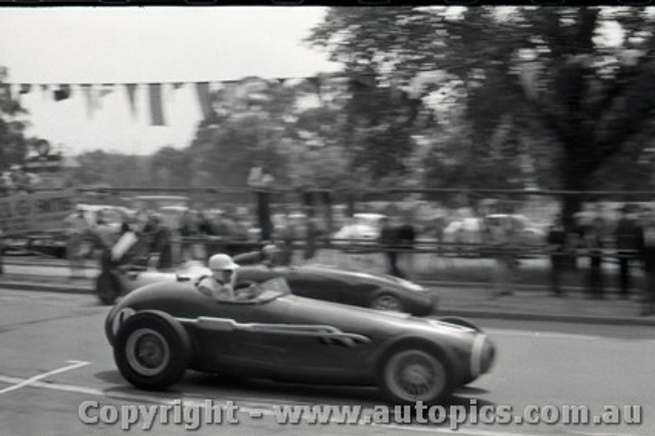 Melbourne Grand Prix 30th November 1958  Albert Park - Photographer Peter D'Abbs - Code AP58-18