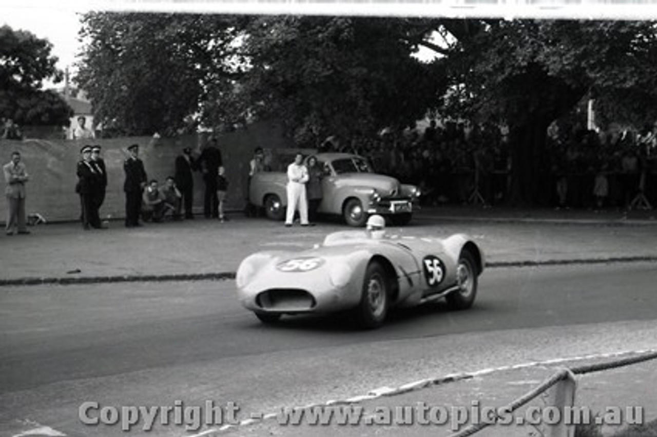 Melbourne Grand Prix, 30th November 1958,  Albert Park  - Photographer Peter D'Abbs - Code AP58-68