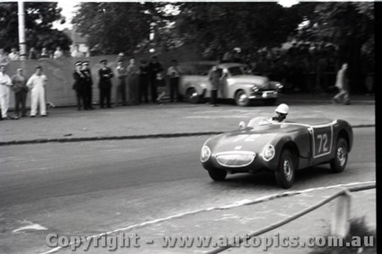 Melbourne Grand Prix, 30th November 1958,  Albert Park  - Photographer Peter D'Abbs - Code AP58-85