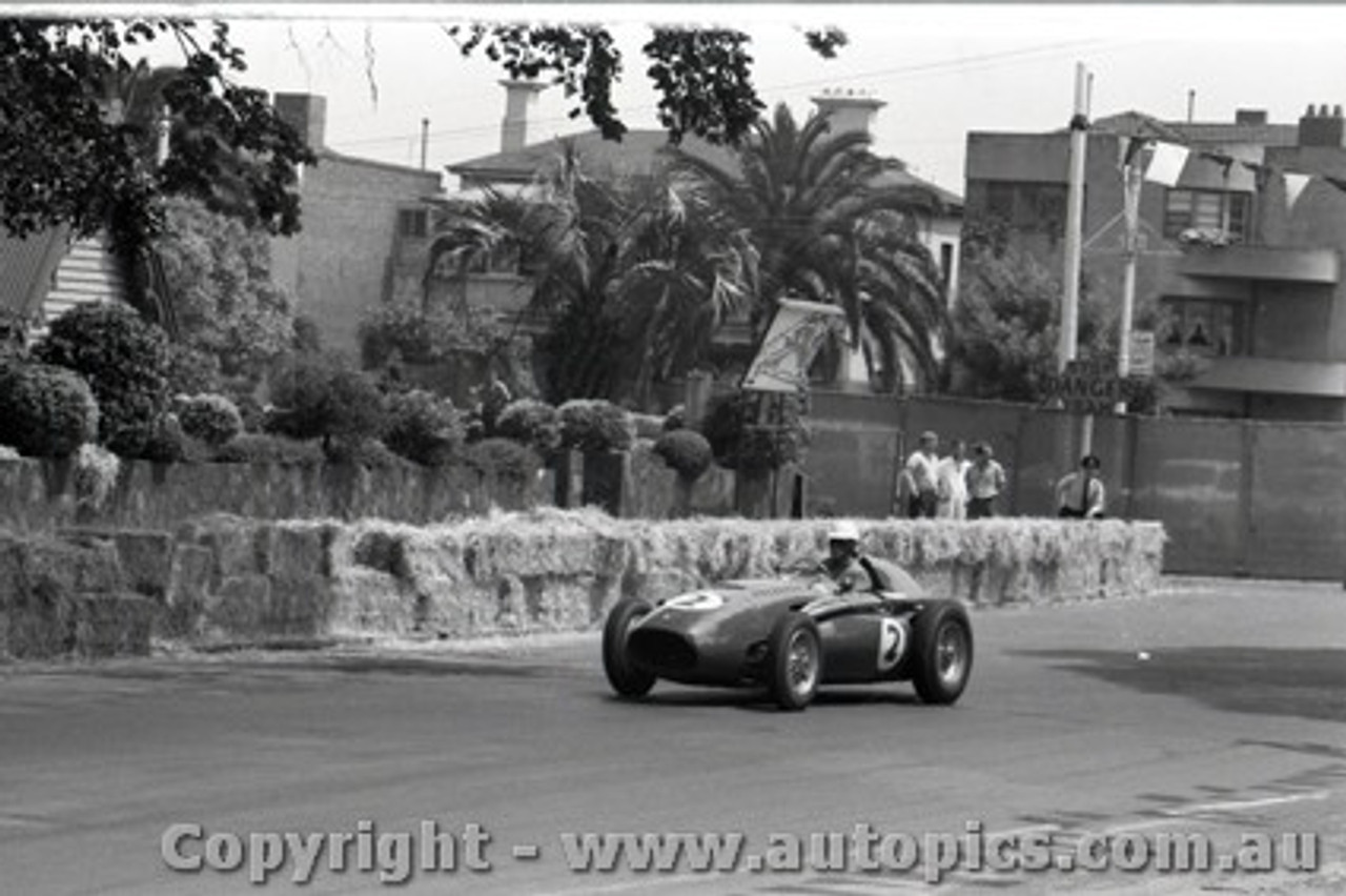 Melbourne Grand Prix 30th November 1958  Albert Park - Photographer Peter D'Abbs - Code AP58-116