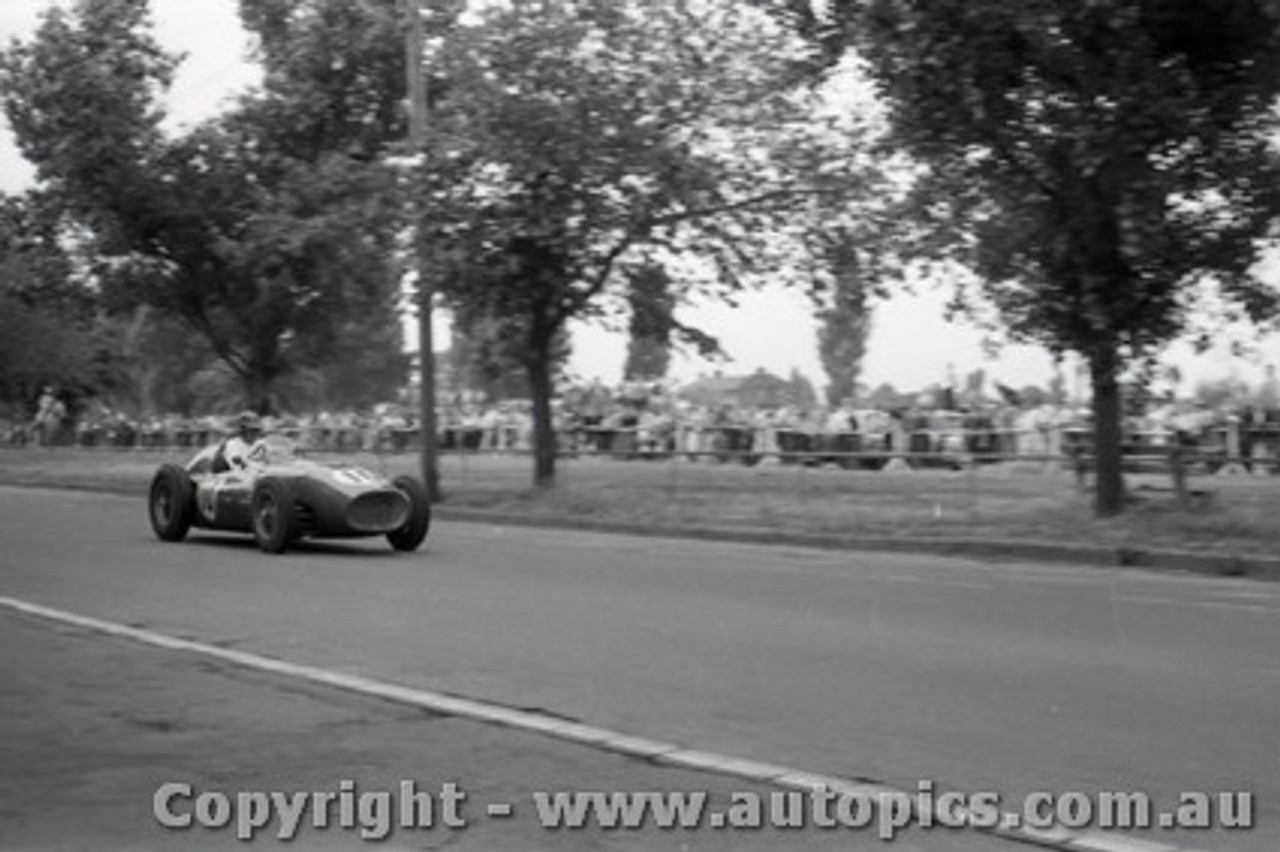 Melbourne Grand Prix, 30th November 1958,  Albert Park - Photographer Peter D'Abbs - Code AP58-145