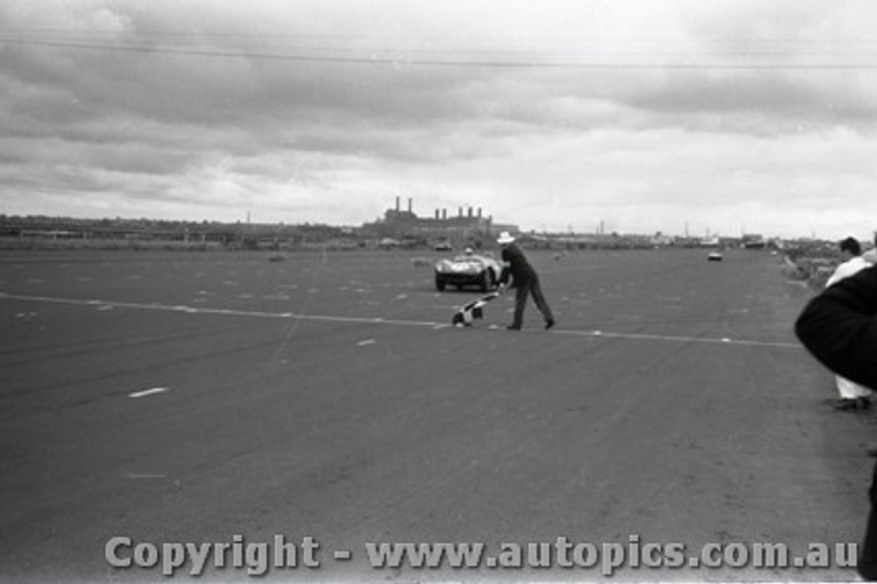 All of 1958 Fishermans Bend - Photographer Peter D'Abbs - Code FB1958-26