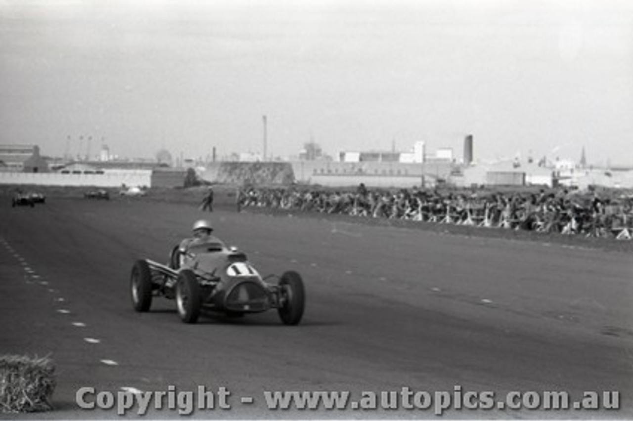 All of 1958 Fishermans Bend - Photographer Peter D'Abbs - Code FB1958-171