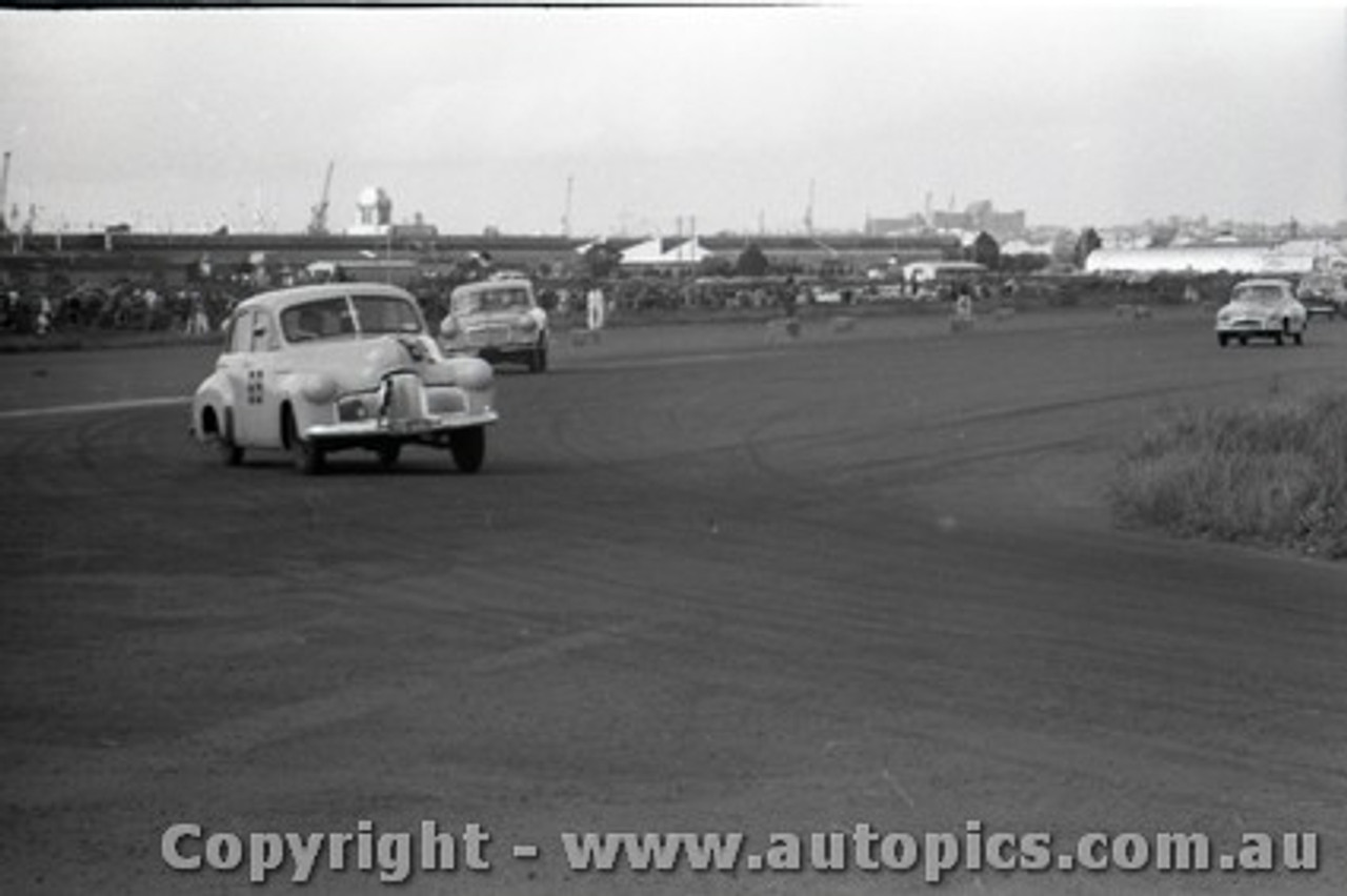 All of 1958 Fishermans Bend - Photographer Peter D'Abbs - Code FB1958-243