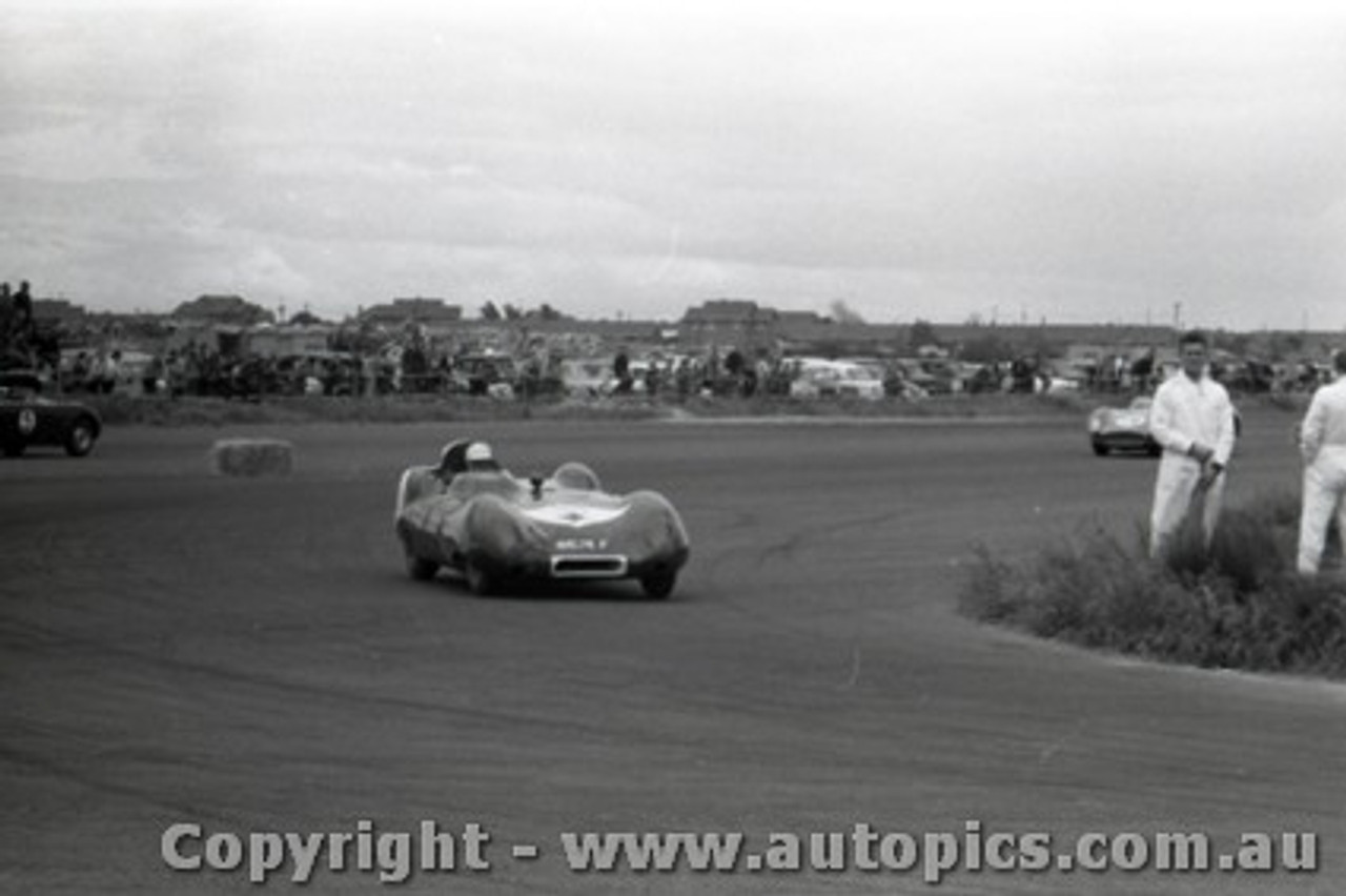 All of 1958 Fishermans Bend - Photographer Peter D'Abbs - Code FB1958-281