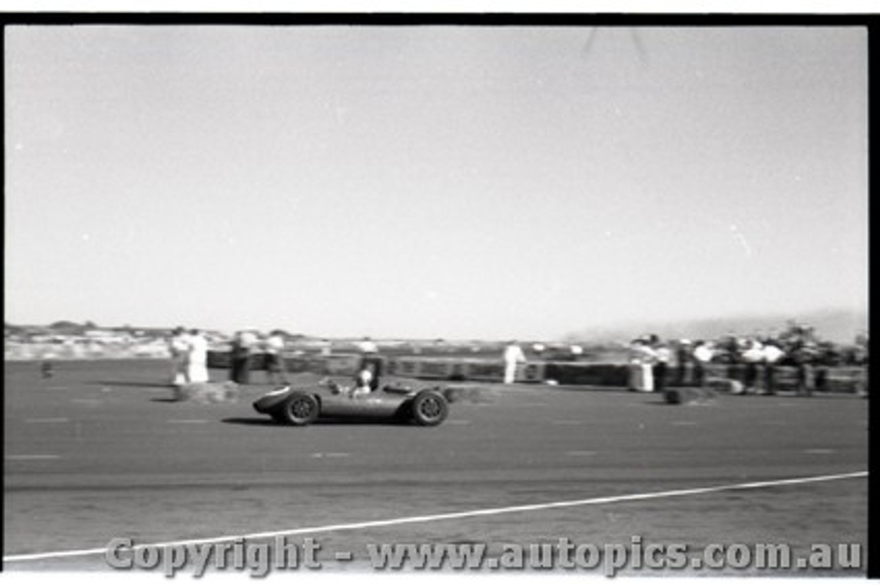 Fishermans Bend Febuary 1959 -  Photographer Peter D'Abbs - Code FB0259-27