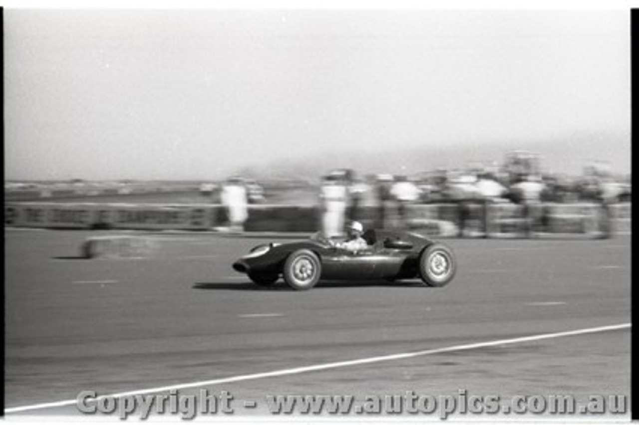 Fishermans Bend Febuary 1959 -  Photographer Peter D'Abbs - Code FB0259-48