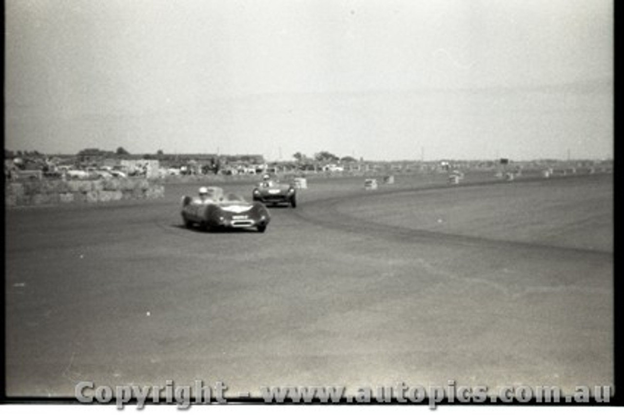 Fishermans Bend Febuary 1959 -  Photographer Peter D'Abbs - Code FB0259-97