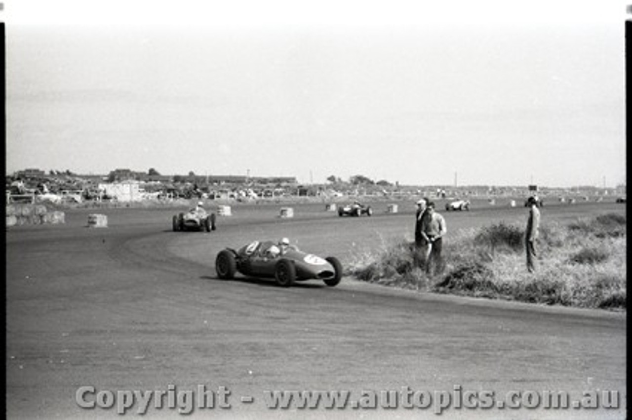 Fishermans Bend Febuary 1959 -  Photographer Peter D'Abbs - Code FB0259-110