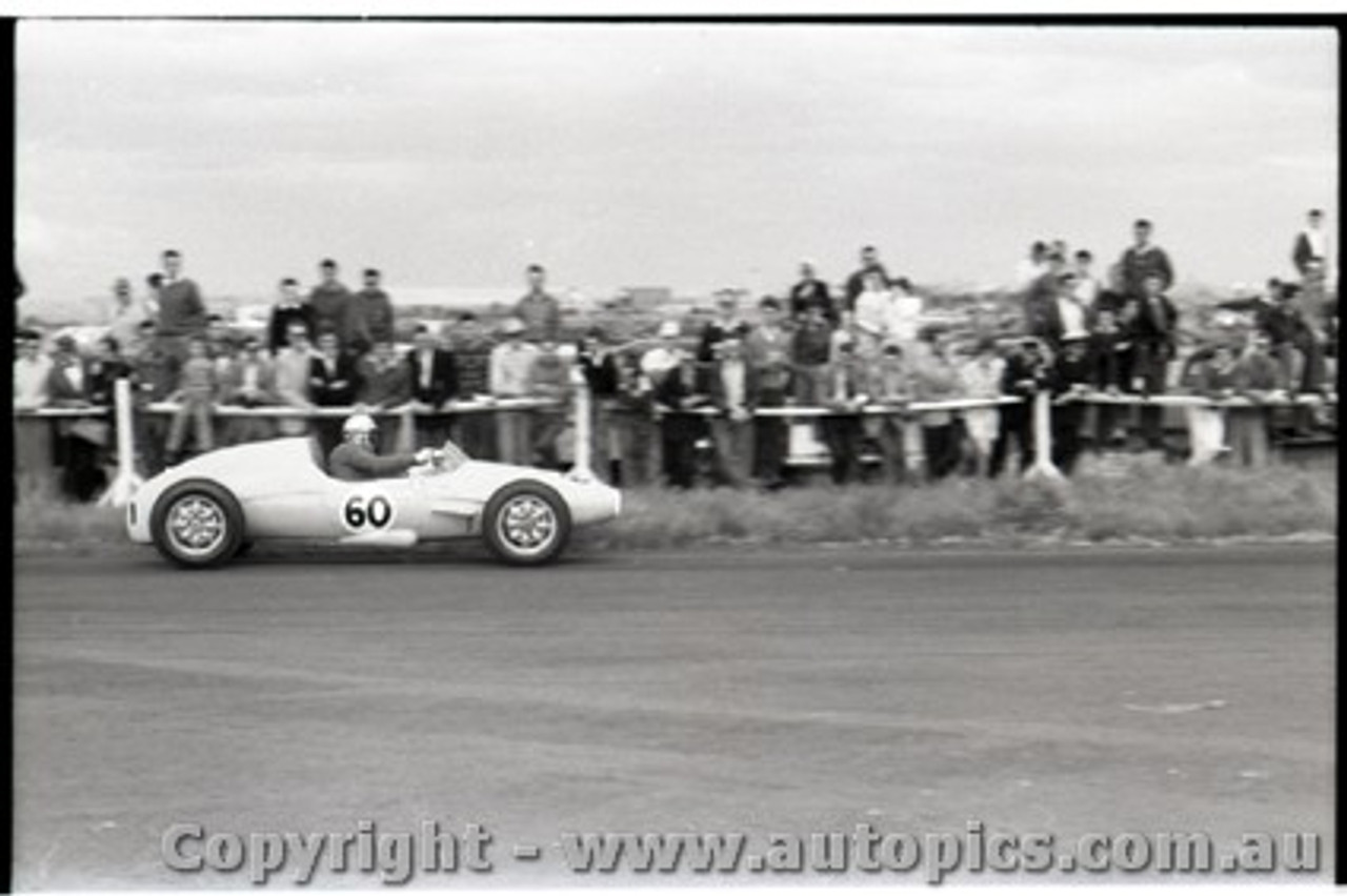 Fishermans Bend  - October 1959 -  Photographer Peter D'Abbs - Code FB01059-126