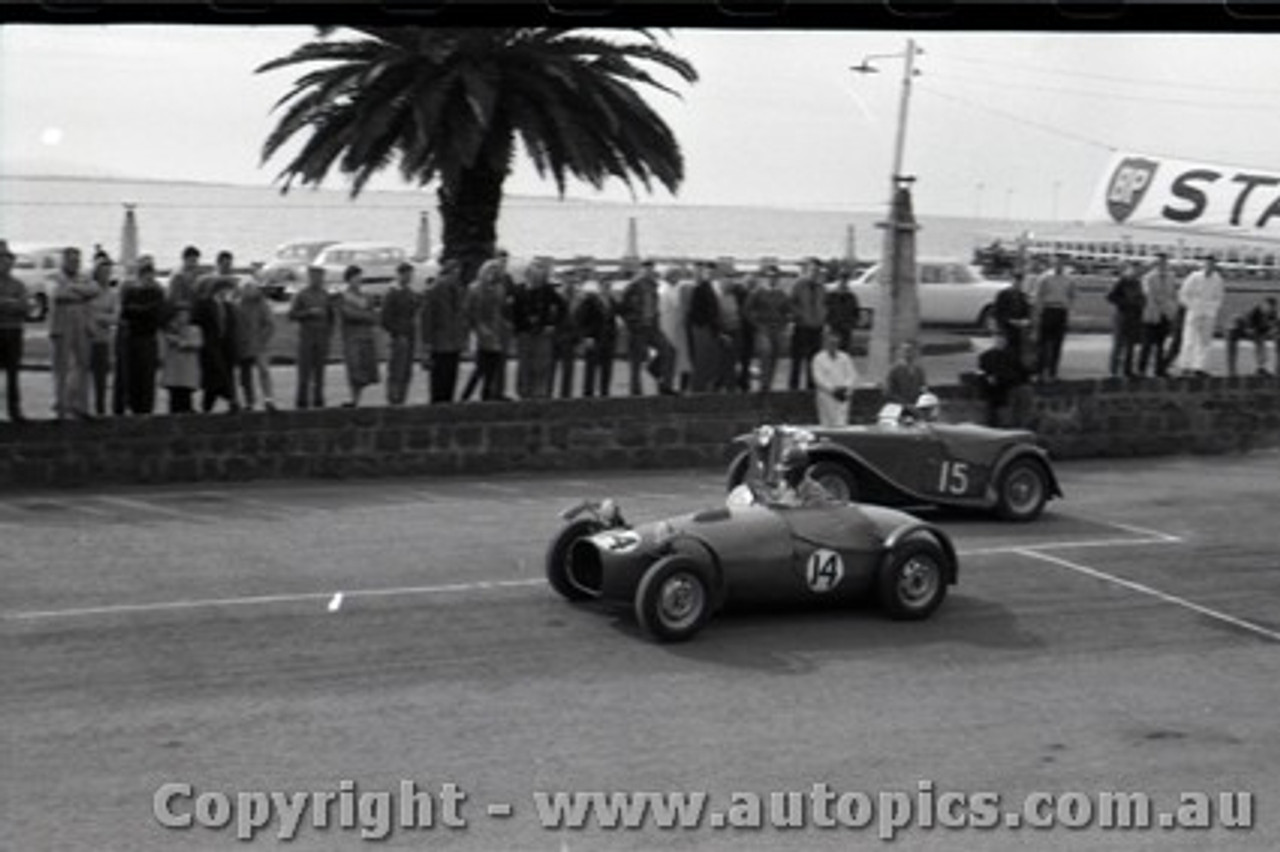 Geelong Sprints 24th August 1958 - Photographer Peter D'Abbs - Code G24858-15