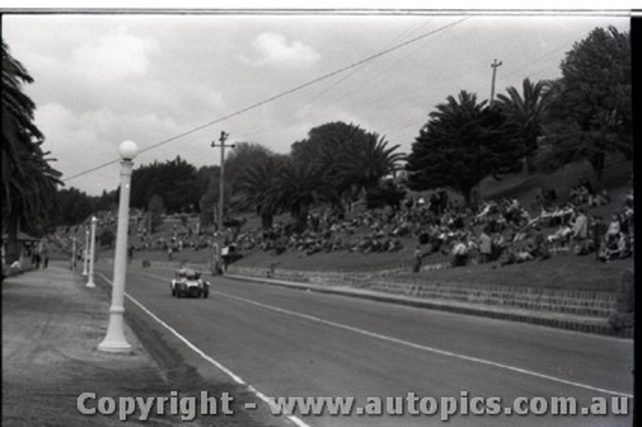 Geelong Sprints 28th August 1960 - Photographer Peter D'Abbs - Code G28860-33