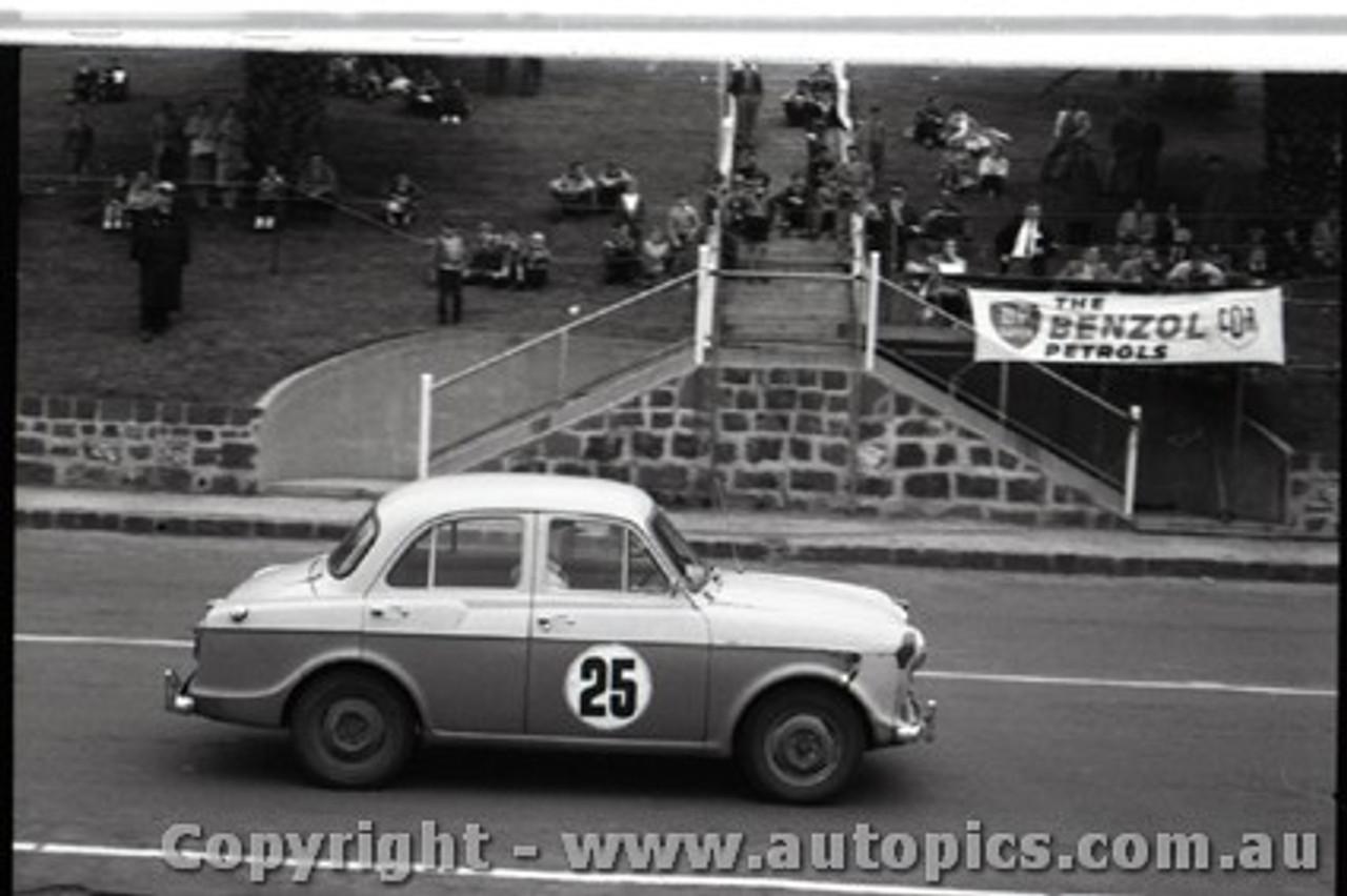 Geelong Sprints 28th August 1960 - Photographer Peter D'Abbs - Code G28860-43