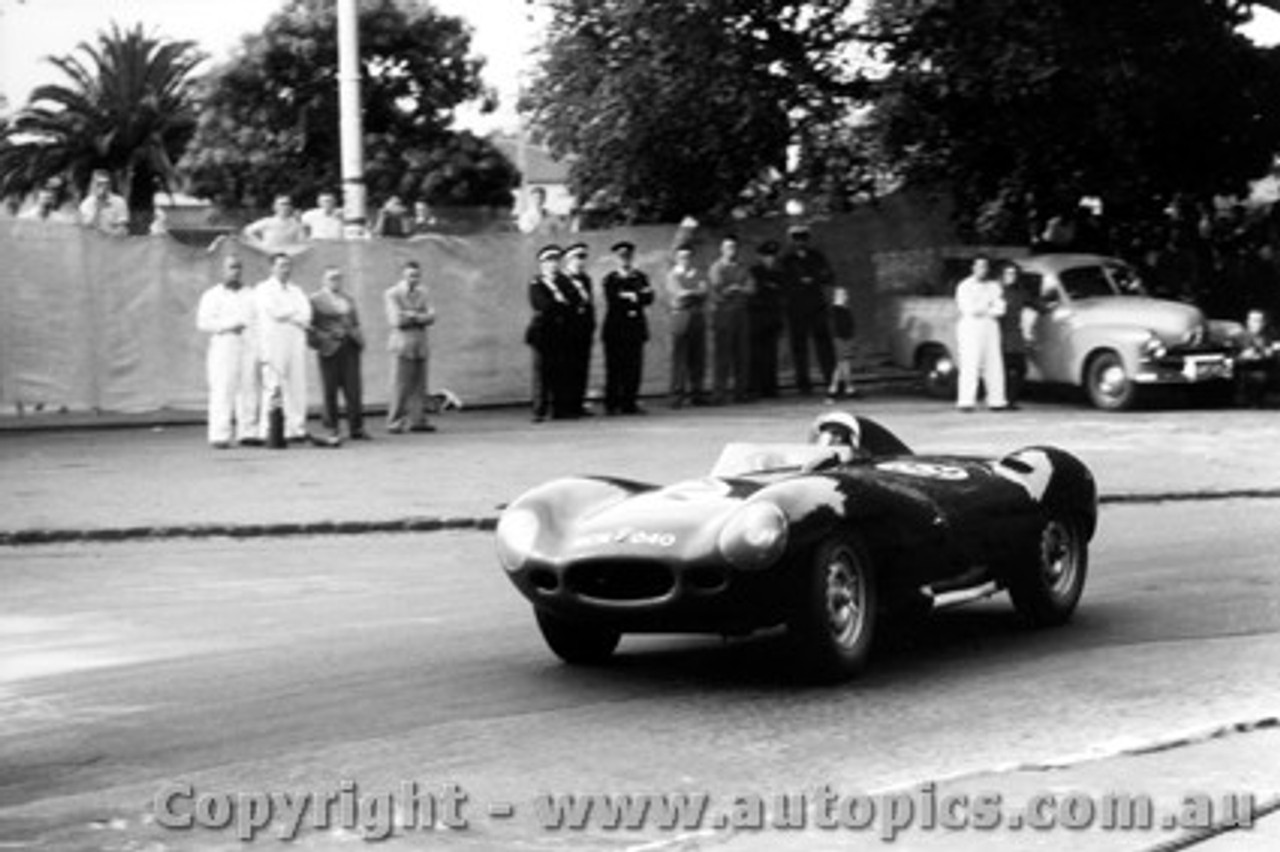 58404 - W. Pitt Jaguar D Type - Albert Park 1958