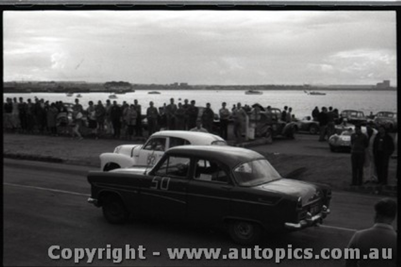 Geelong Sprints 28th August 1960 - Photographer Peter D'Abbs - Code G28860-110