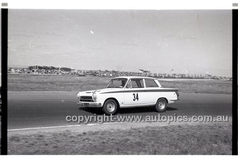 Calder 1965 - Photographer Peter D'Abbs - Code 65-PD-C-695