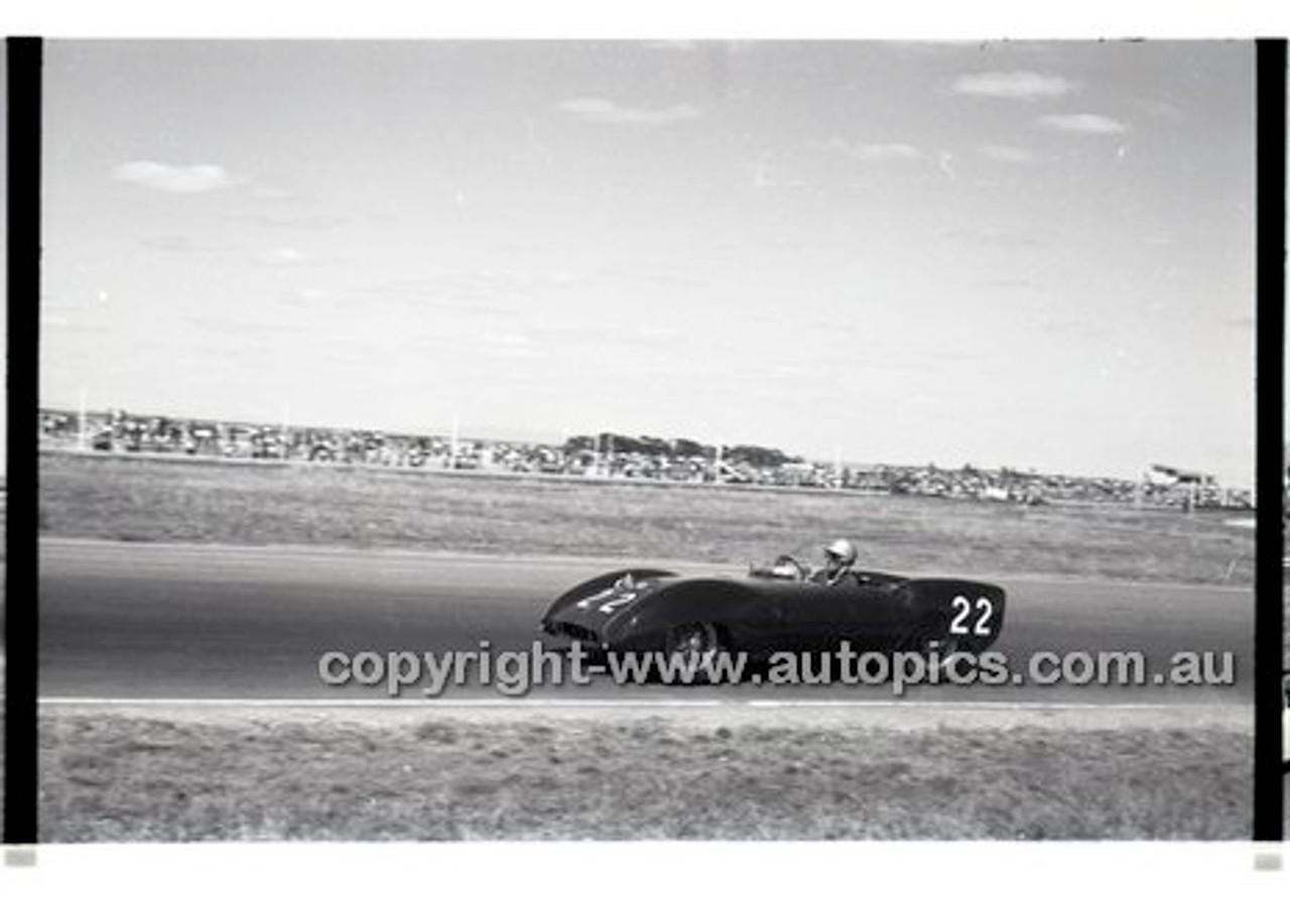 Calder 1965 - Photographer Peter D'Abbs - Code 65-PD-C-700