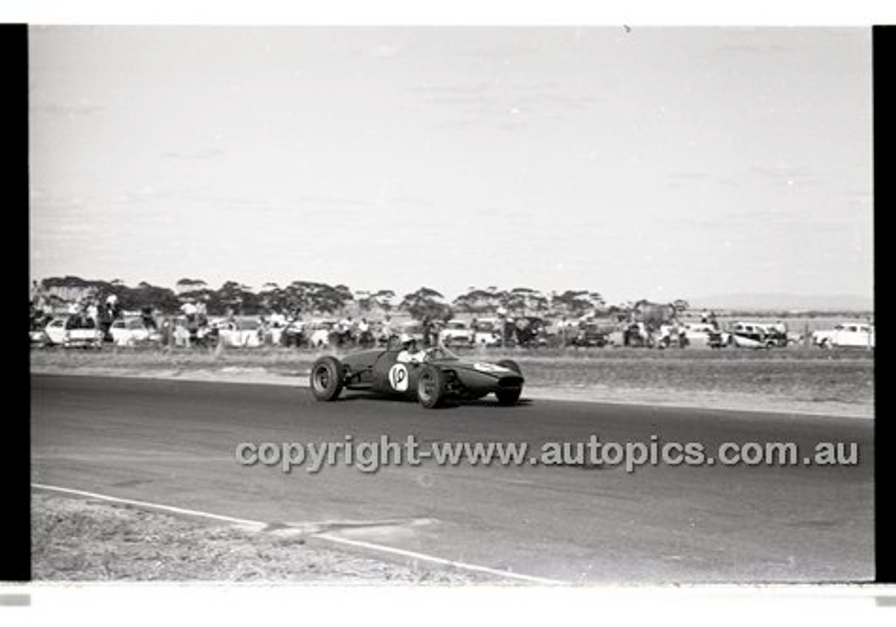 Calder 1965 - Photographer Peter D'Abbs - Code 65-PD-C-723