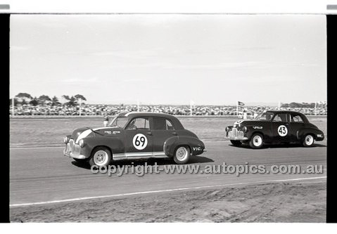 Calder 1965 - Photographer Peter D'Abbs - Code 65-PD-C-762