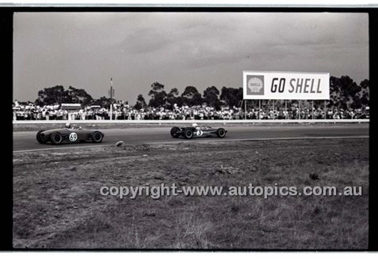 Calder 1965 - Photographer Peter D'Abbs - Code 65-PD-C-779