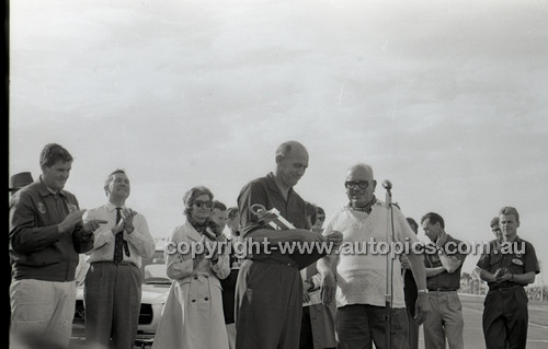 Calder 1965 - Photographer Peter D'Abbs - Code 65-PD-C29865-065