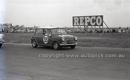 Calder 1965 - Photographer Peter D'Abbs - Code 65-PD-C29865-072