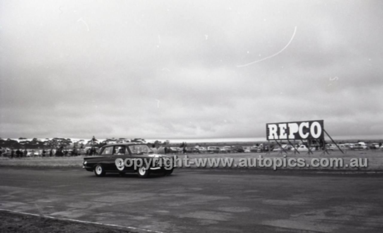 Calder 1967 - Photographer Peter D'Abbs - Code 67-PD-C15167-101